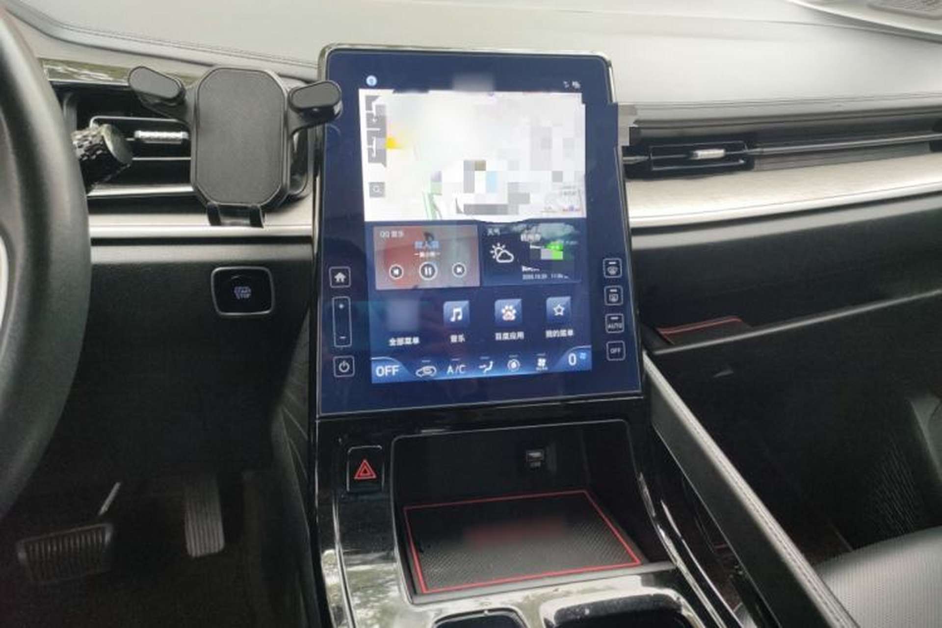 Used Hyundai Custo 2021 380TGDi Deluxe Edition DLX Audio And AC Panel