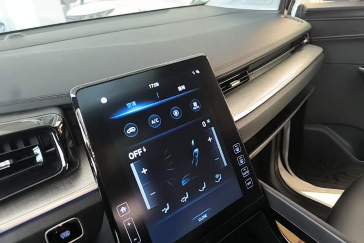Used Hyundai Custo 2021 380TGDi Smart Love Flagship Edition TOP Premium Audio And AC Panel