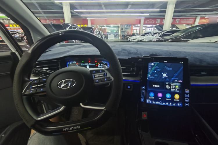 Used Hyundai Custo 2021 380TGDi Smart Love Flagship Edition TOP Premium Audio And AC Panel