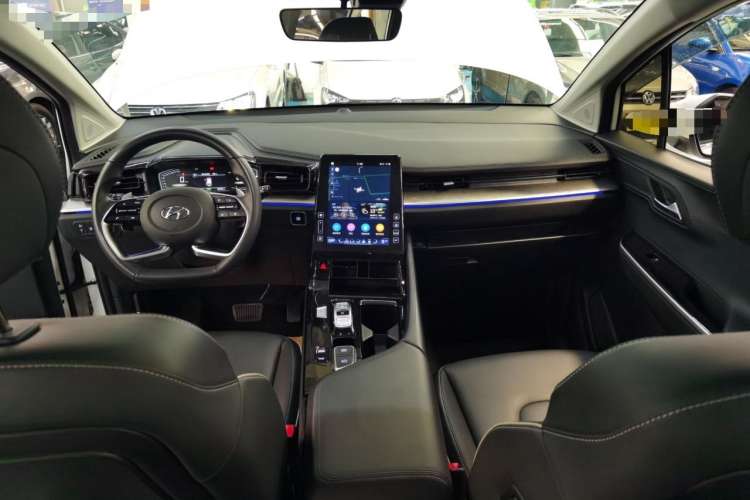 Used Hyundai Custo 2021 380TGDi Smart Love Flagship Edition TOP Premium Center Console