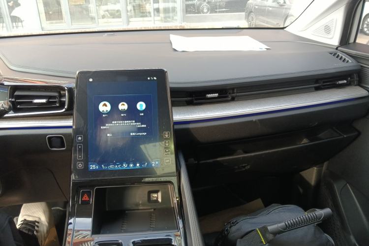 Used Hyundai Custo 2021 380TGDi Smart Love Flagship Edition TOP Premium Center Console