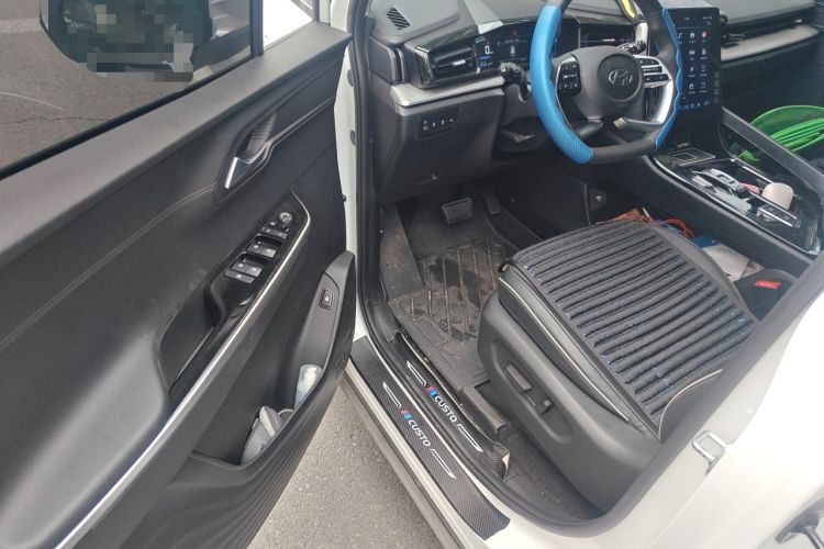 Used Hyundai Custo 2021 270TGDi Prestige LUX Driver Seat