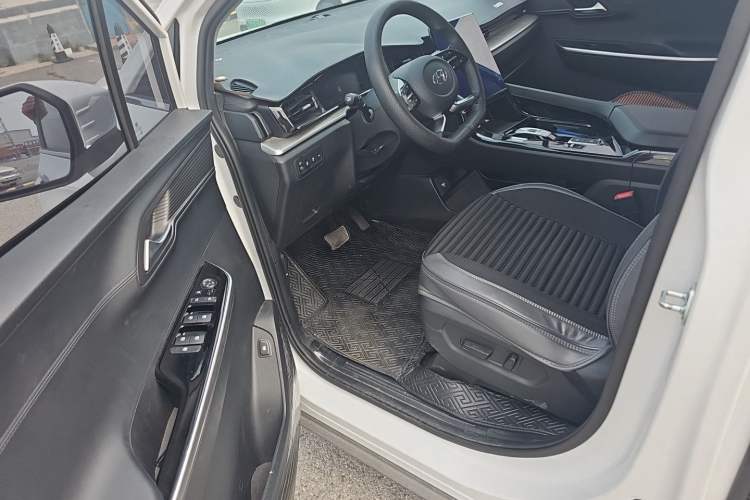 Used Hyundai Custo 2021 270TGDi Prestige LUX Driver Seat