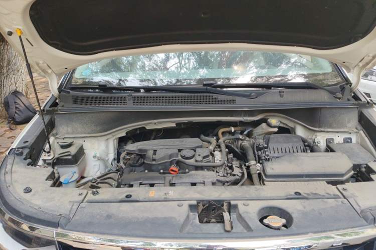 Used Hyundai Custo 2021 270TGDi Prestige LUX Engine Bay