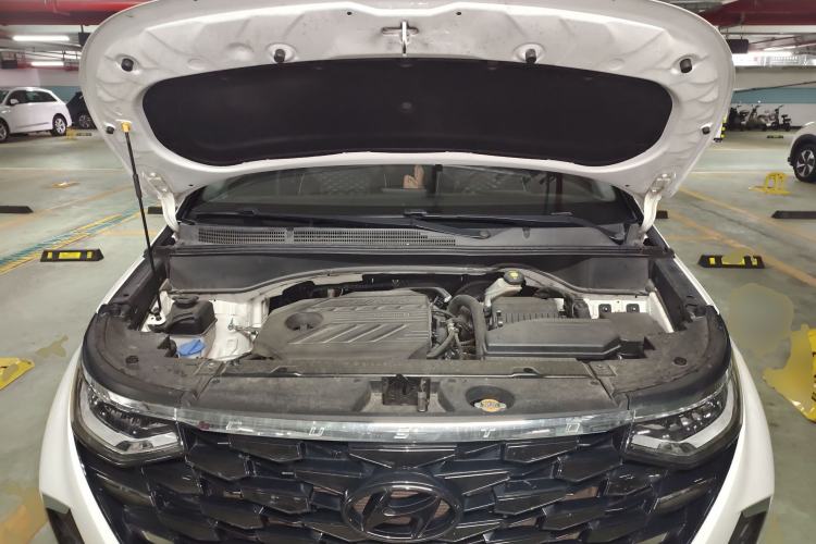 Used Hyundai Custo 2021 380TGDi Smart Luxury Premium LUX Engine Bay