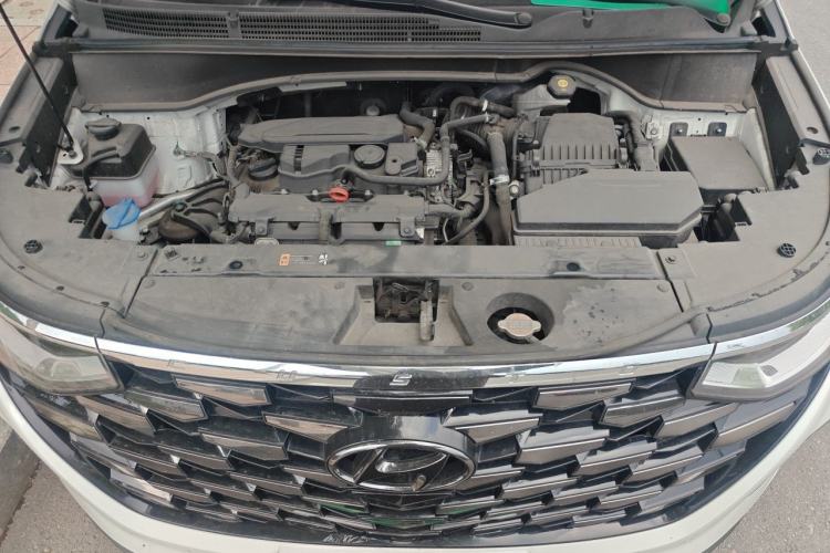Used Hyundai Custo 2021 270TGDi Prestige LUX Engine Bay