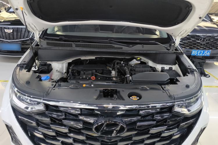 Used Hyundai Custo 2021 270TGDi Prestige LUX Engine Bay