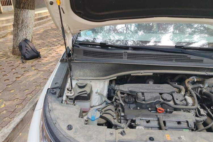 Used Hyundai Custo 2021 270TGDi Prestige LUX Engine Bay Right
