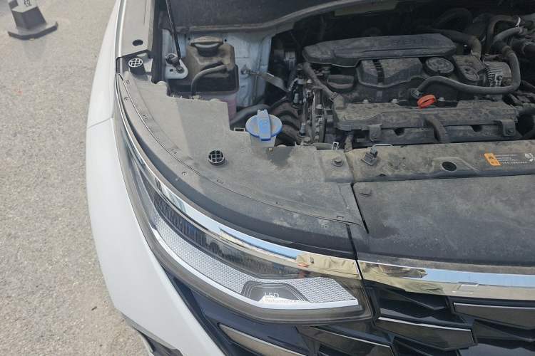 Used Hyundai Custo 2021 270TGDi Prestige LUX Engine Bay Right