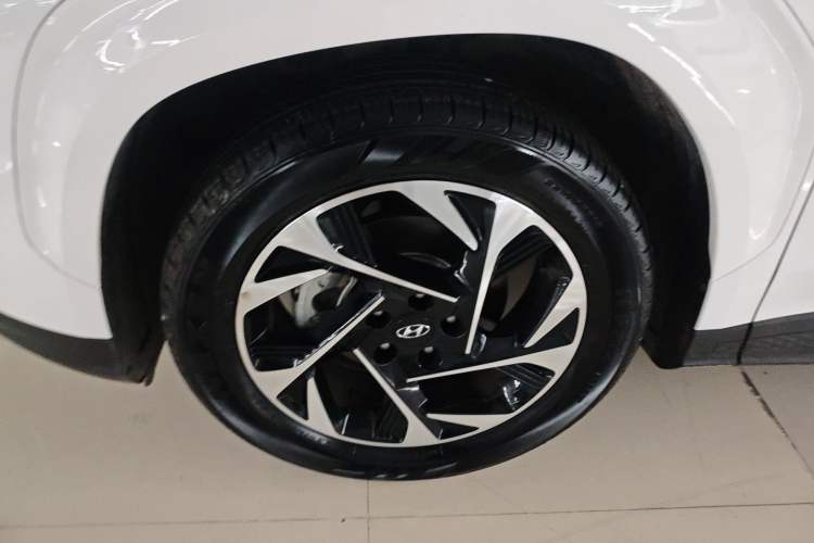 Used Hyundai Custo 2021 270TGDi Prestige LUX Exterior 4
