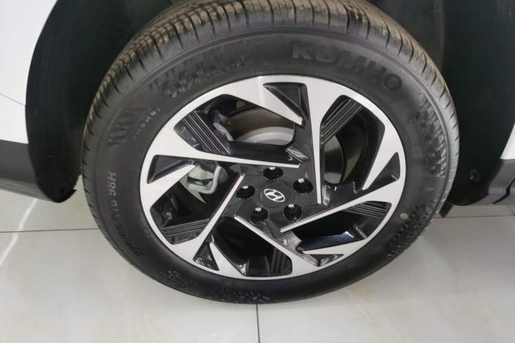 Used Hyundai Custo 2021 270TGDi Prestige LUX Exterior 5