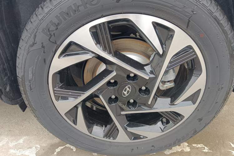 Used Hyundai Custo 2021 270TGDi Prestige LUX Exterior 5