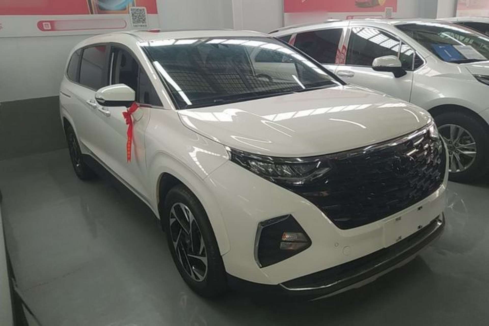 Used Hyundai Custo 2021 380TGDi Deluxe Edition DLX Front Right 45 Deg