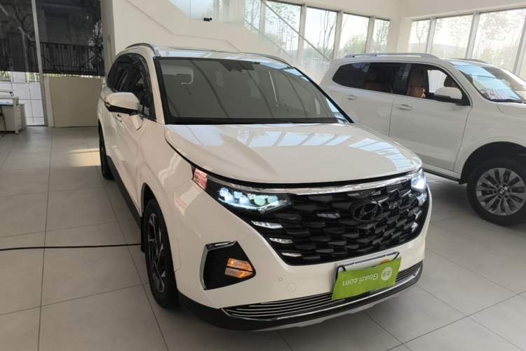 Used Hyundai Custo 2021 380TGDi Smart Love Flagship Edition TOP Premium Front Right 45 Deg