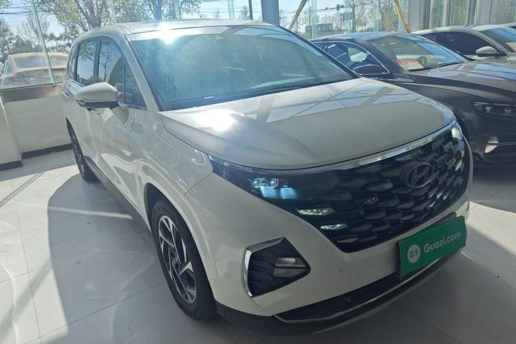 Used Hyundai Custo 2021 380TGDi Smart Luxury Premium LUX Front Right 45 Deg
