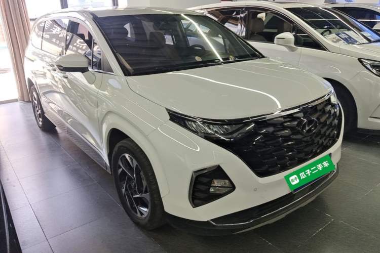 Used Hyundai Custo 2021 270TGDi Prestige LUX Front Right 45 Deg