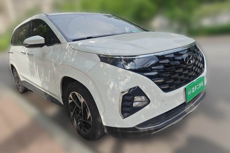 Used Hyundai Custo 2021 270TGDi Prestige LUX Front Right 45 Deg