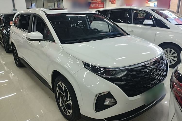 Used Hyundai Custo 2021 270TGDi Prestige LUX Front Right 45 Deg