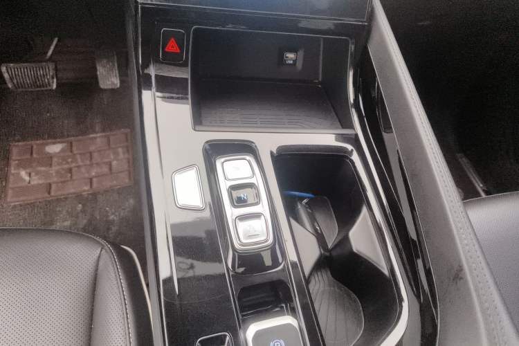 Used Hyundai Custo 2021 270TGDi Prestige LUX Gear Lever