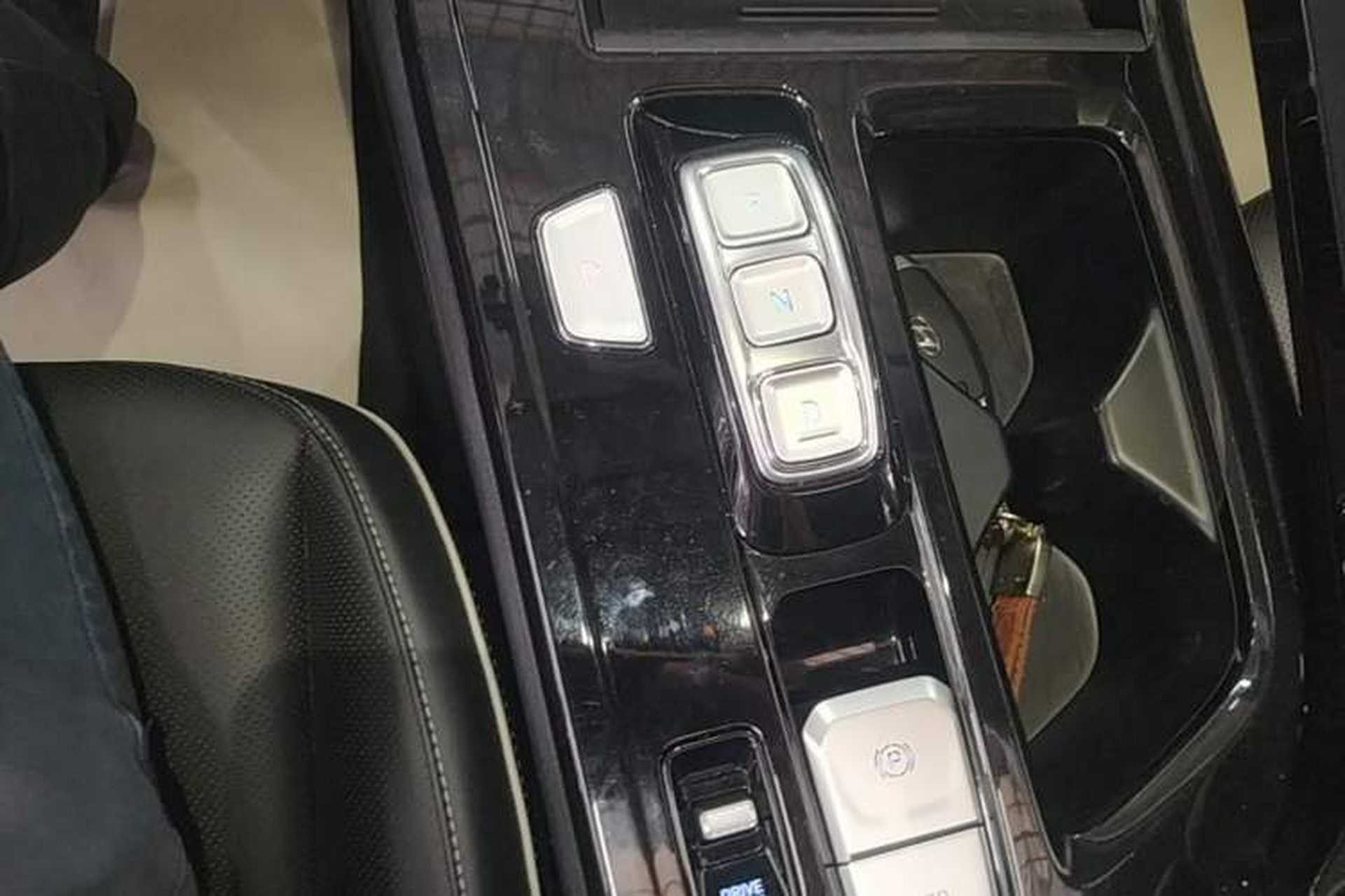 Used Hyundai Custo 2021 380TGDi Deluxe Edition DLX Gear Lever