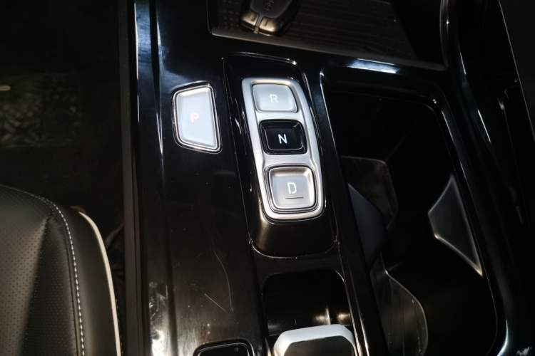 Used Hyundai Custo 2021 270TGDi Prestige LUX Gear Lever
