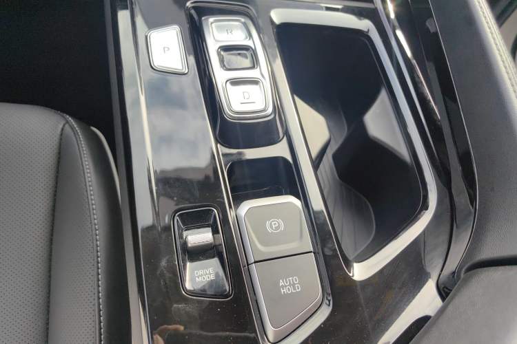 Used Hyundai Custo 2021 270TGDi Prestige LUX Gear Lever