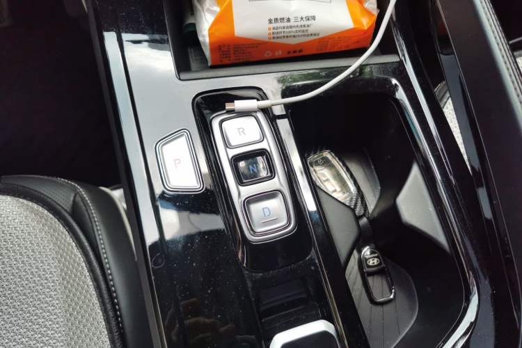Used Hyundai Custo 2021 270TGDi Prestige LUX Gear Lever