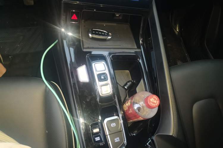 Used Hyundai Custo 2021 380TGDi Smart Love Flagship Edition TOP Premium Gear Lever