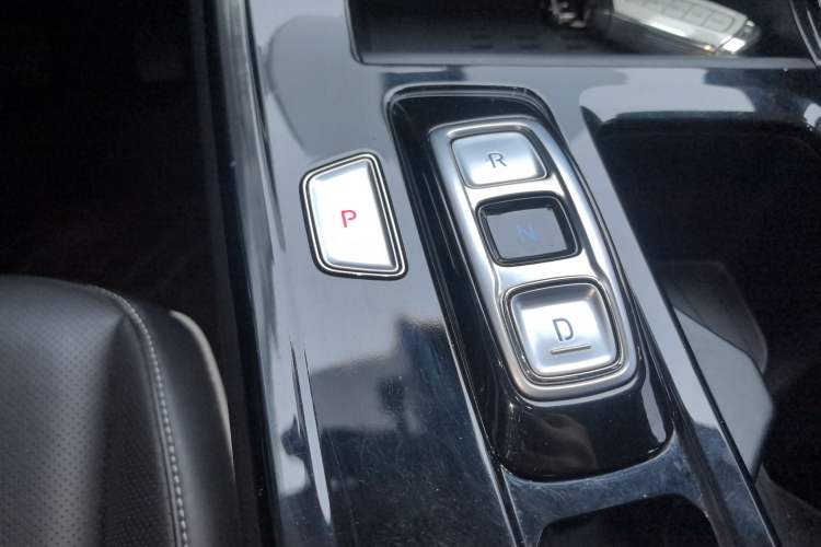 Used Hyundai Custo 2021 380TGDi Smart Love Flagship Edition TOP Premium Gear Lever