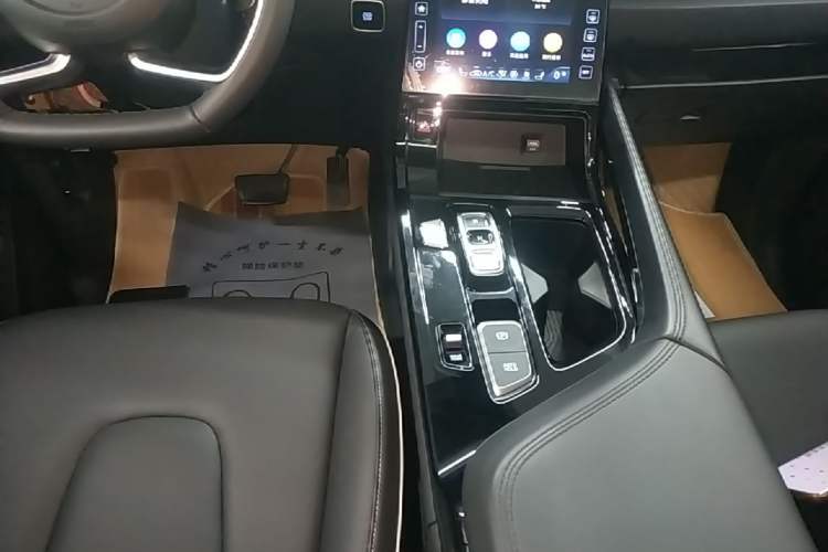 Used Hyundai Custo 2021 380TGDi Smart Love Flagship Edition TOP Premium Gear Lever