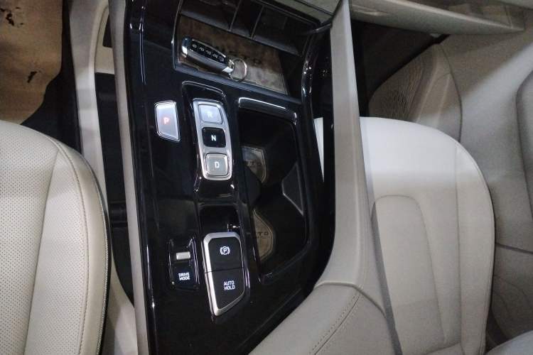Used Hyundai Custo 2021 380TGDi Smart Love Flagship Edition TOP Premium Gear Lever