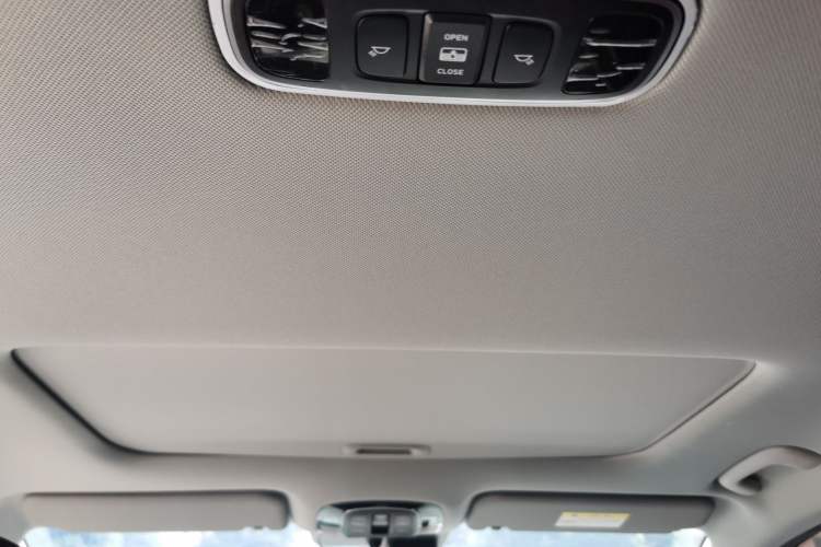 Used Hyundai Custo 2021 270TGDi Prestige LUX Headliner