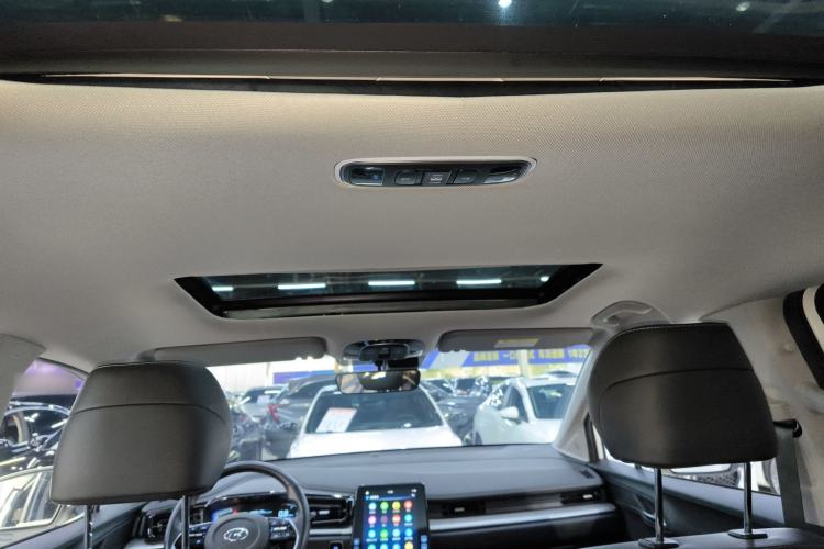 Used Hyundai Custo 2021 270TGDi Prestige LUX Headliner