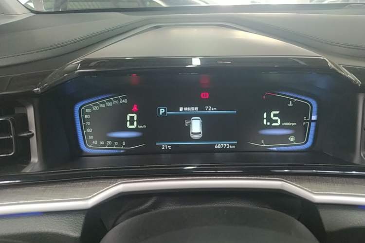 Used Hyundai Custo 2021 380TGDi Deluxe Edition DLX Instrument Cluster