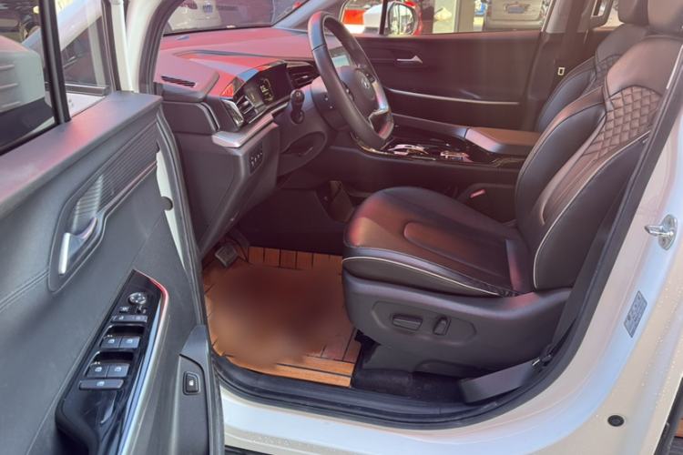 Used Hyundai Custo 2021 270TGDi Prestige LUX Interior 1