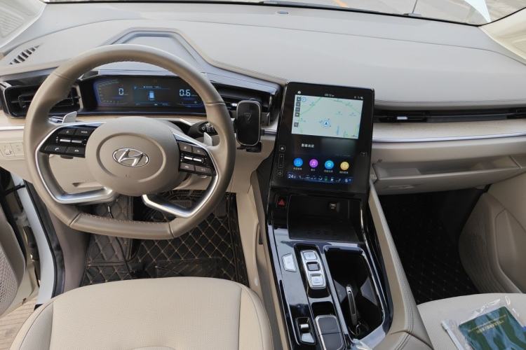 Used Hyundai Custo 2021 380TGDi Smart Luxury Premium LUX Interior 2