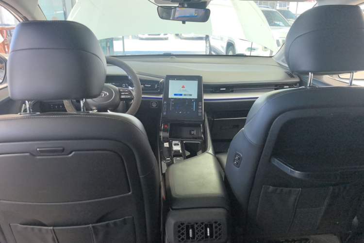 Used Hyundai Custo 2021 380TGDi Smart Luxury Premium LUX Interior 4