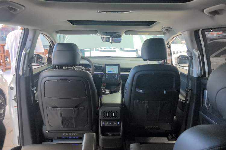 Used Hyundai Custo 2021 380TGDi Smart Luxury Premium LUX Interior 5