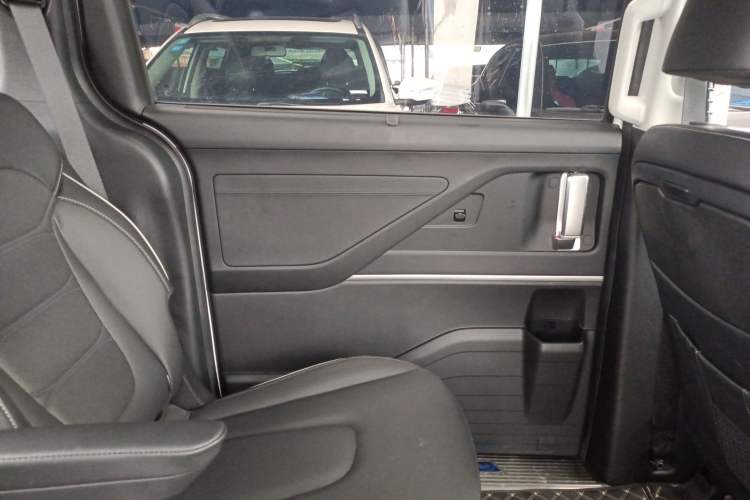 Used Hyundai Custo 2021 270TGDi Prestige LUX Interior 8