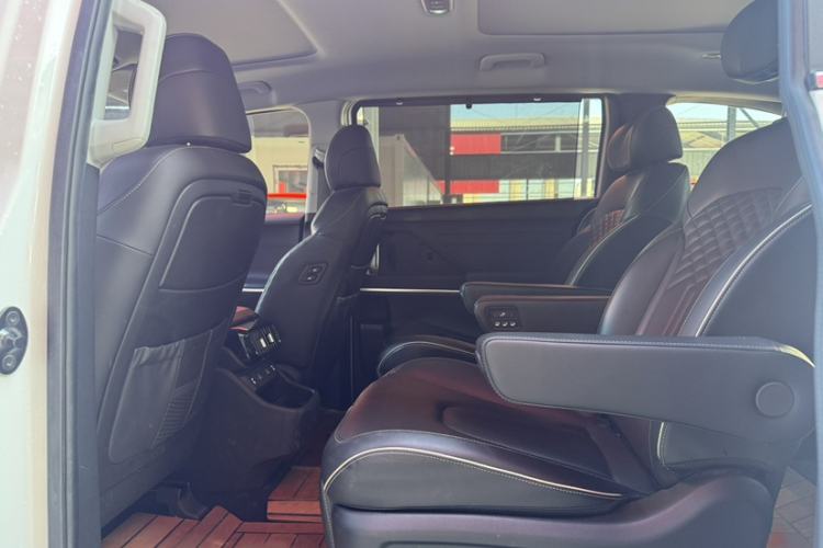 Used Hyundai Custo 2021 270TGDi Prestige LUX Interior 9