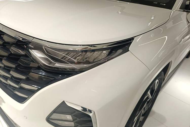 Used Hyundai Custo 2021 380TGDi Smart Luxury Premium LUX Left Front Headlight