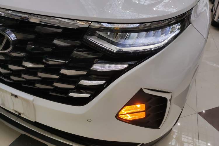 Used Hyundai Custo 2021 380TGDi Smart Luxury Premium LUX Left Front Headlight