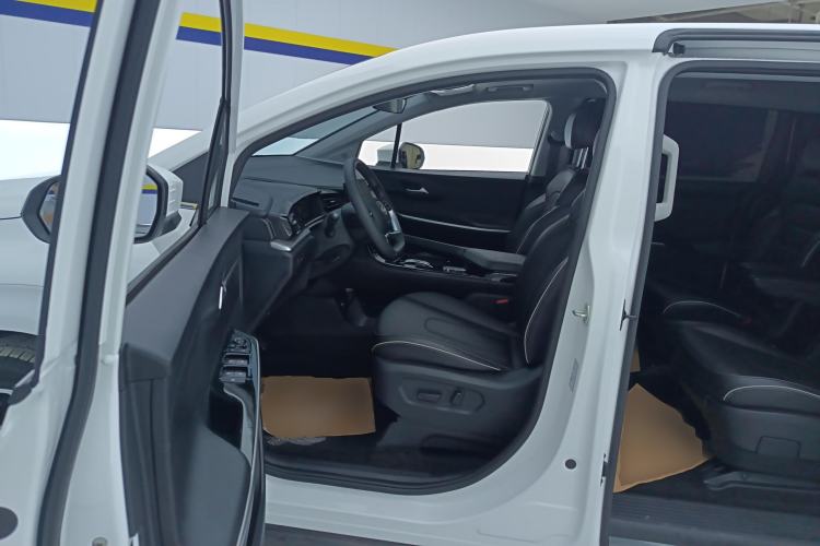 Used Hyundai Custo 2021 270TGDi Prestige LUX Left Front Seat