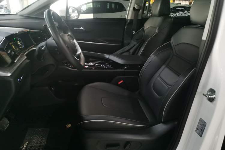 Used Hyundai Custo 2021 270TGDi Prestige LUX Left Front Seat