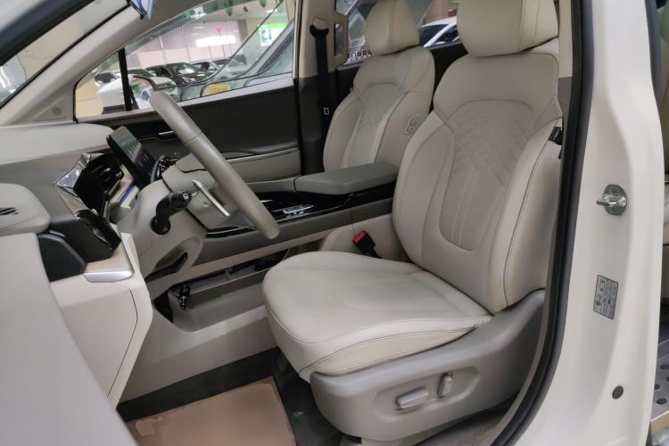 Used Hyundai Custo 2021 380TGDi Smart Luxury Premium LUX Left Front Seat