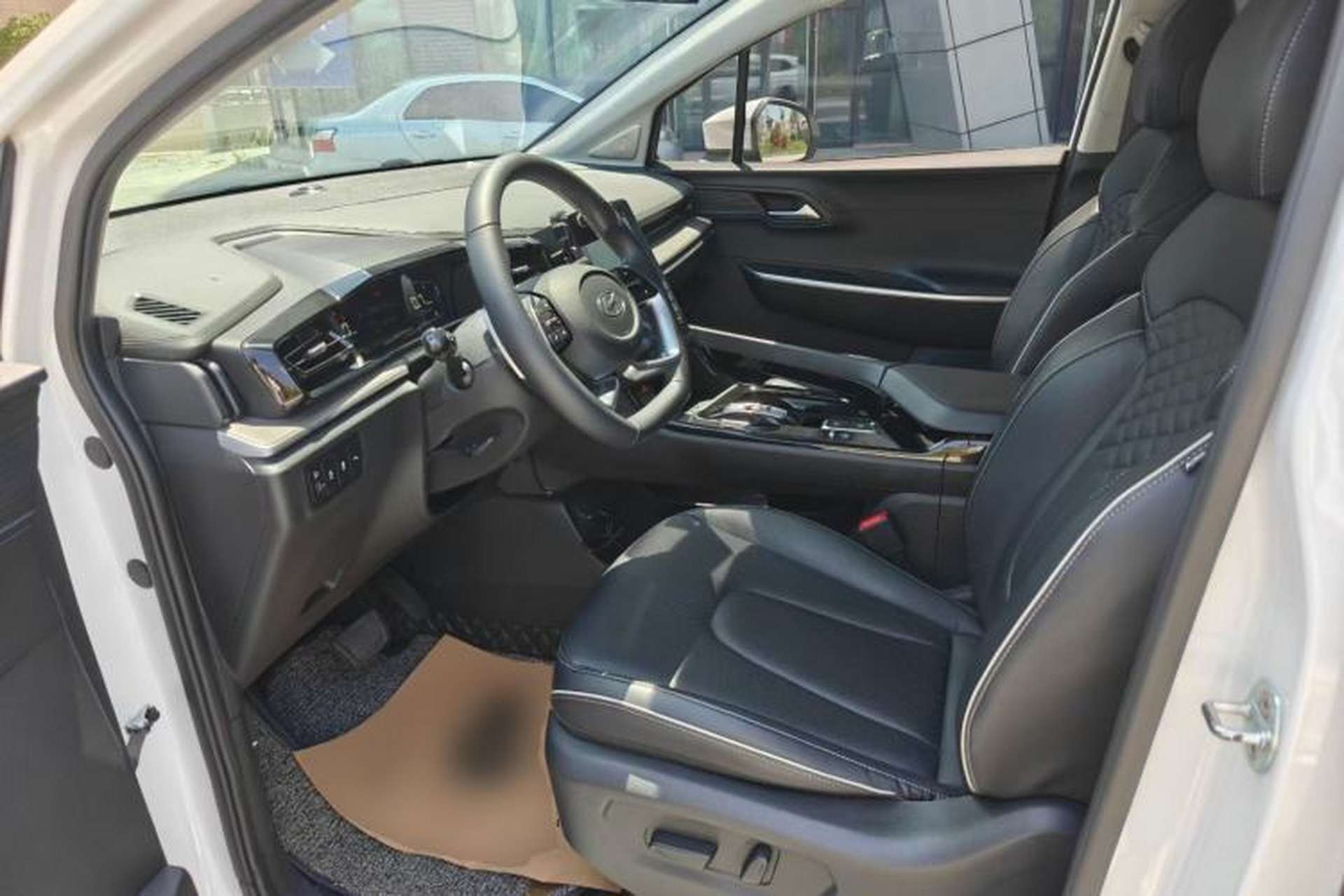 Used Hyundai Custo 2021 380TGDi Smart Love Flagship Edition TOP Premium Left Front Seat