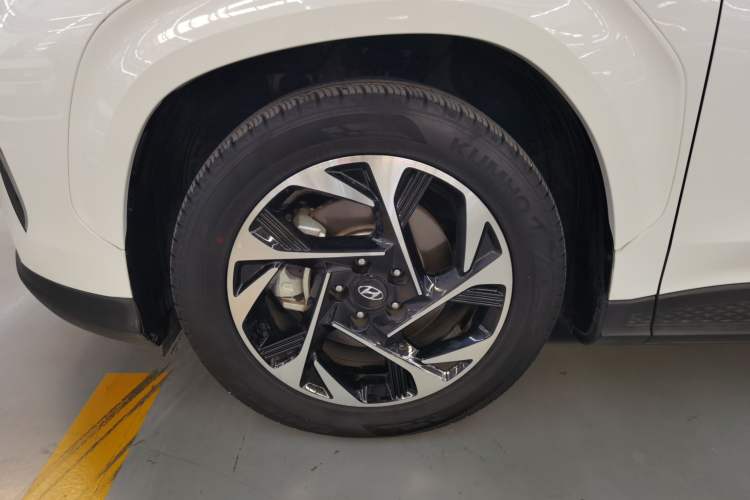 Used Hyundai Custo 2021 380TGDi Smart Love Flagship Edition TOP Premium Left Front Wheel Hub