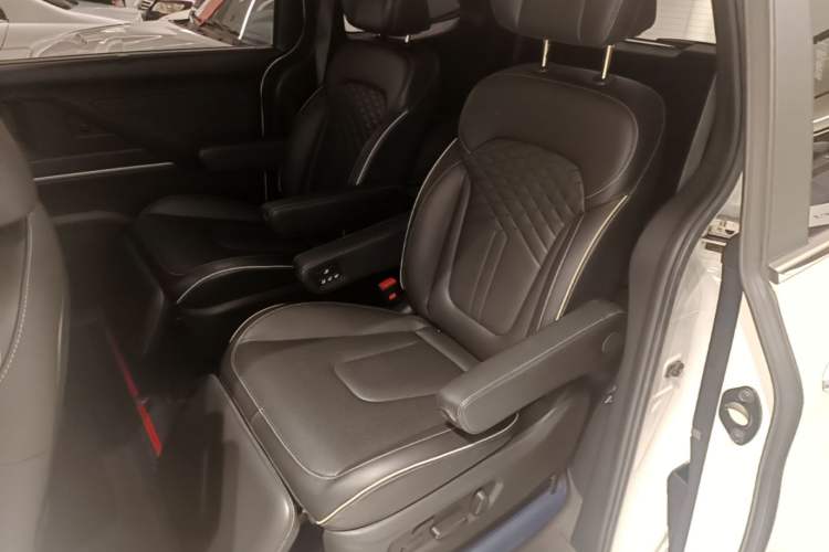 Used Hyundai Custo 2021 380TGDi Smart Luxury Premium LUX Left Rear Seat