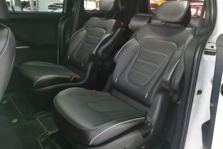Used Hyundai Custo 2021 270TGDi Prestige LUX Left Rear Seat
