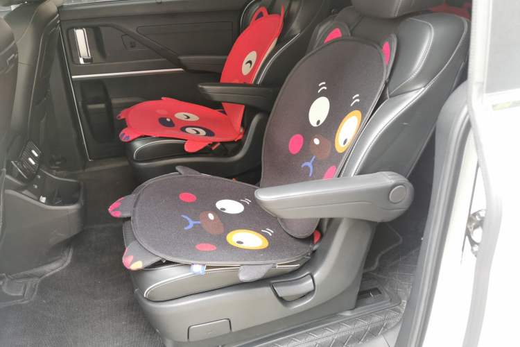 Used Hyundai Custo 2021 270TGDi Prestige LUX Left Rear Seat
